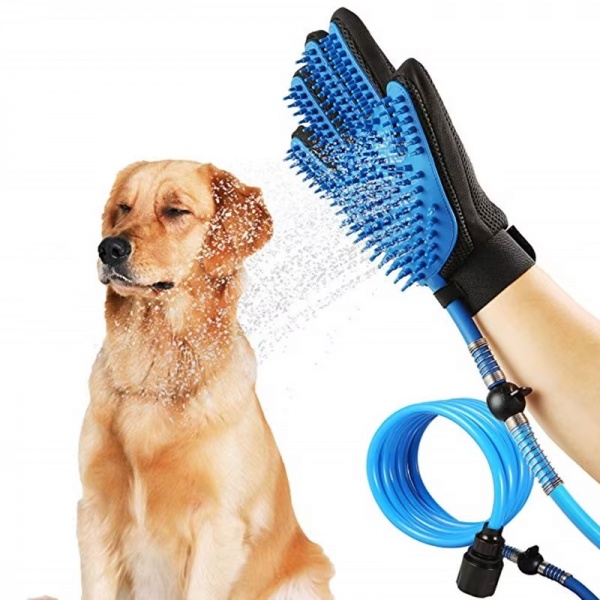 Set manusa cu furtun pentru spalare si masaj animale