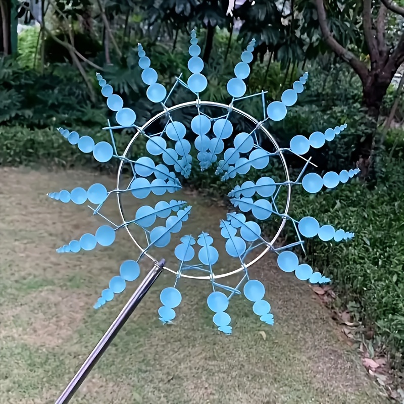 Moara de vant cinetica pentru gradina