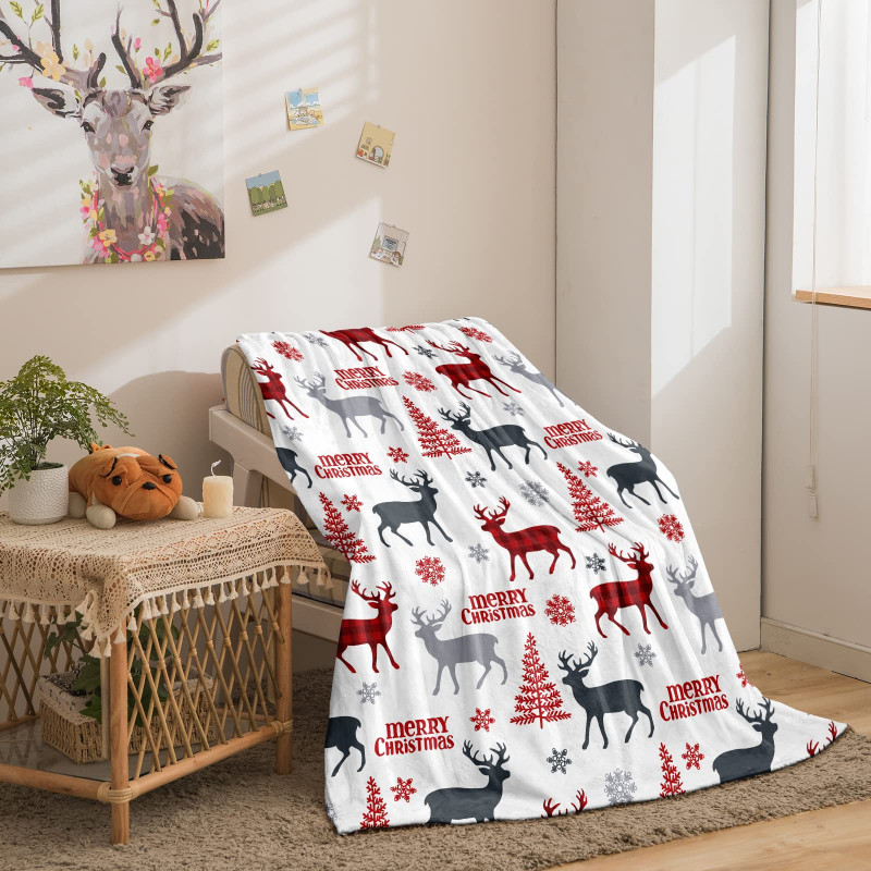 Patura cocolino Merry Christmas, 150x200 cm, model fulgi de zapada si reni