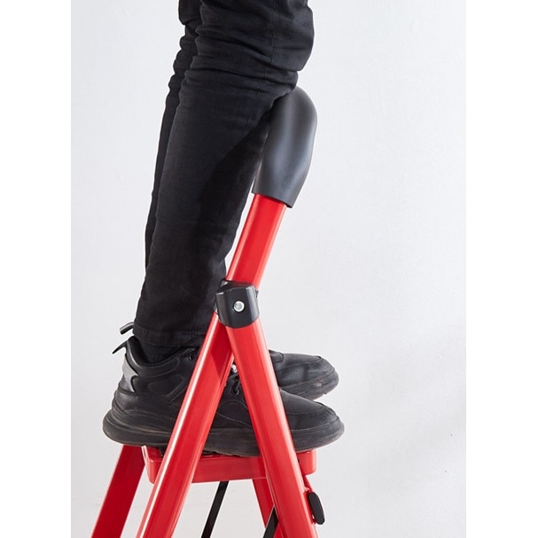 Scara pliabila din metal, 4 trepte late, 150 kg