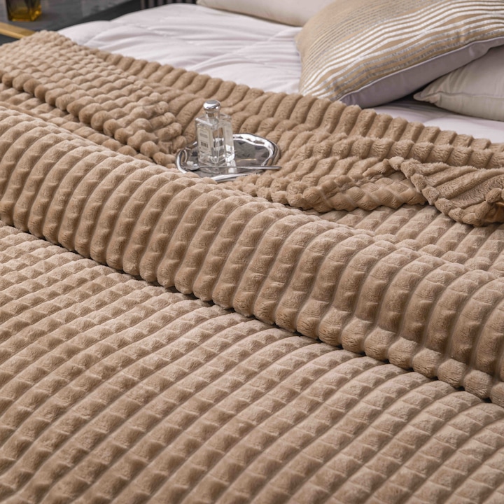 Patura super pufoasa Baycal Jo-jo, 200 x 230 cm, Maro deschis