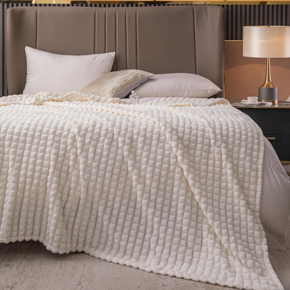 Patura super pufoasa Baycal Jo-jo, 200 x 230 cm, Alb