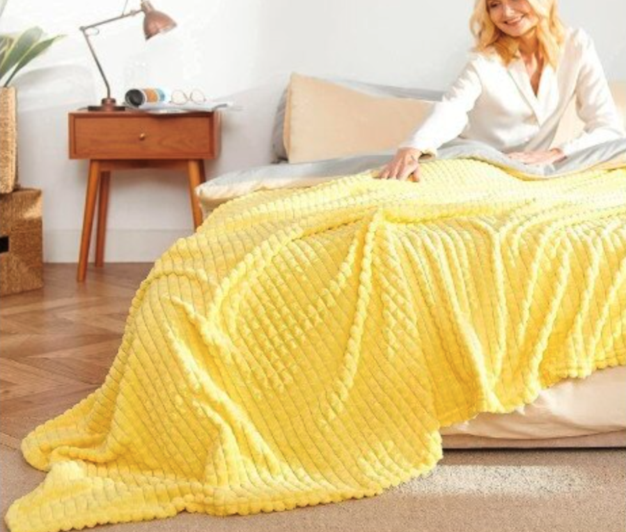 Patura super pufoasa Baycal Jo-jo, 200 x 230 cm, Galben
