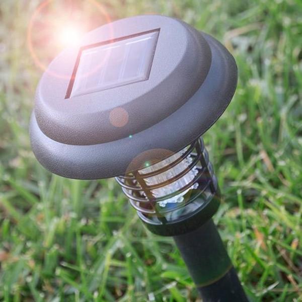 Set 4 x Lampa solara antitantari cu lumina UV
